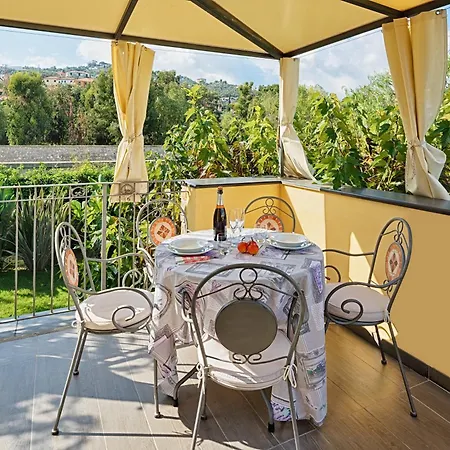Nel Giardino Di Renzo - Mareri Imperia