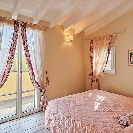 Hotel apartamentowy Nel Giardino Di Renzo - Mareri Imperia