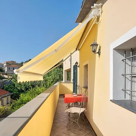 Nel Giardino Di Renzo - Mareri Imperia