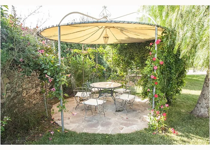 Lejlighedshotel Nel Giardino Di Renzo - Mareri 4*