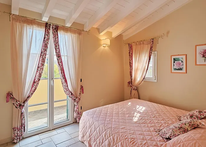 Lejlighedshotel Nel Giardino Di Renzo - Mareri Imperia