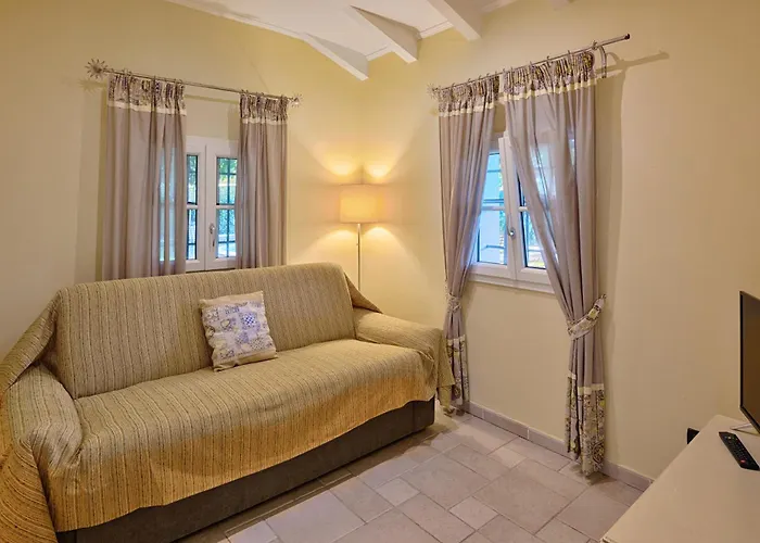 Nel Giardino Di Renzo - Mareri 公寓式酒店 4*