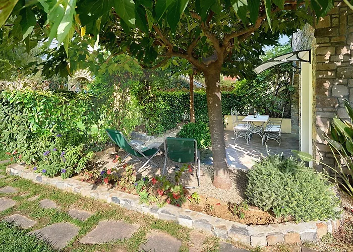 Nel Giardino Di Renzo - Mareri 4* 因佩里亚